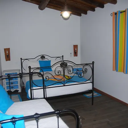 Casas No Terreiro *
