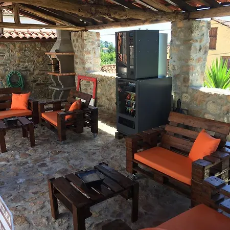 Casas No Terreiro *