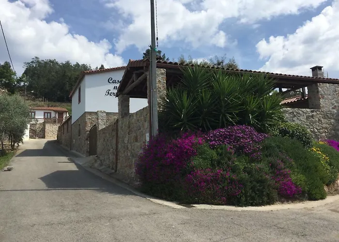 Casas No Terreiro * Penacova